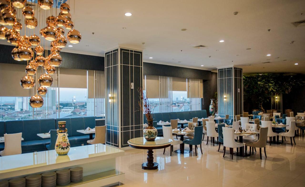 Golden Tulip Legacy Surabaya Hotel Exterior photo